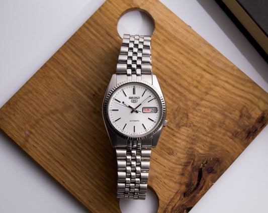 1997 Mint Seiko 'Baby Day-Date' Silver Sunburst Men's Automatic Wrist-Watch