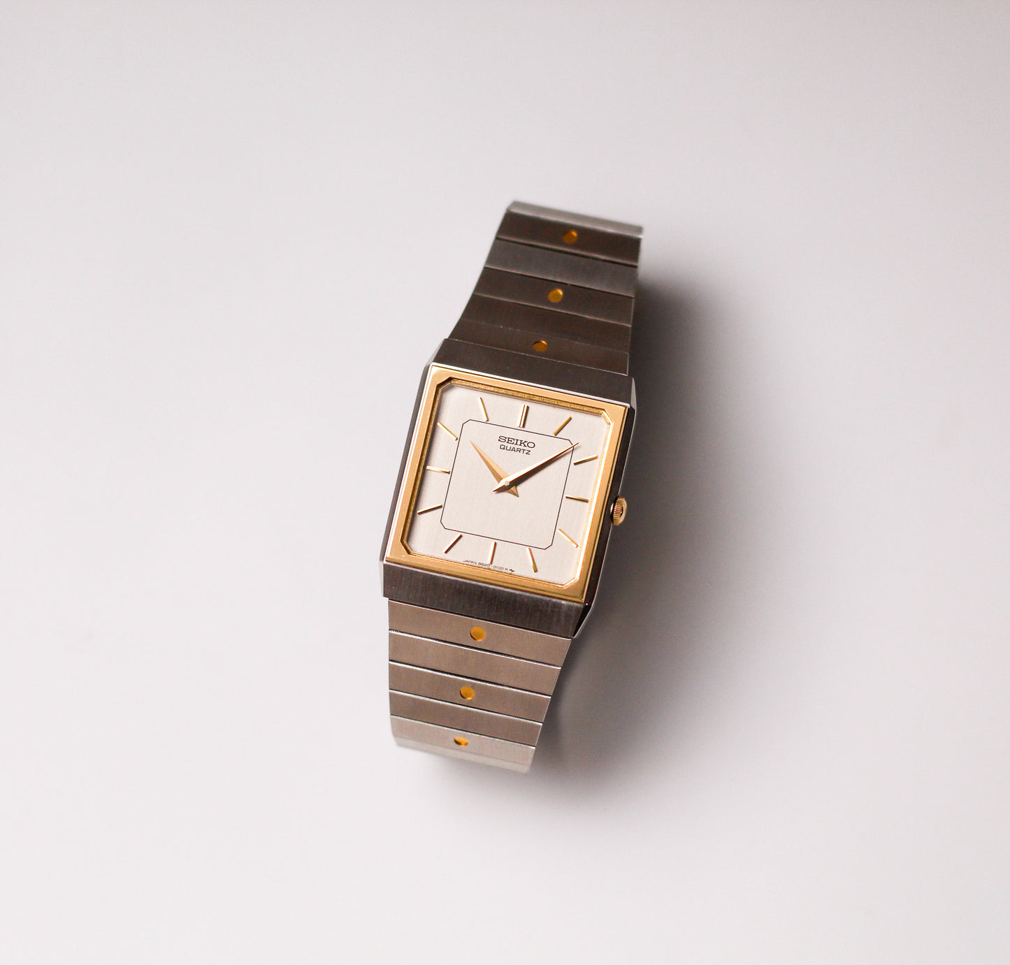 [Near Mint] 1982 Seiko Quartz Straight Grain Gray Dial Two Tone Tank Men's Wrist-Watch