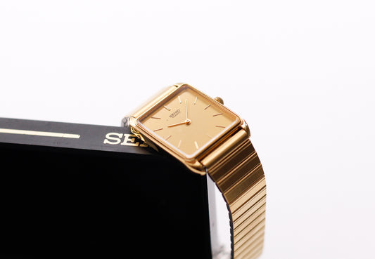 1983 Seiko Quartz Straight Grain Golden Dial Tank Men's Wrist-Watch W/Box