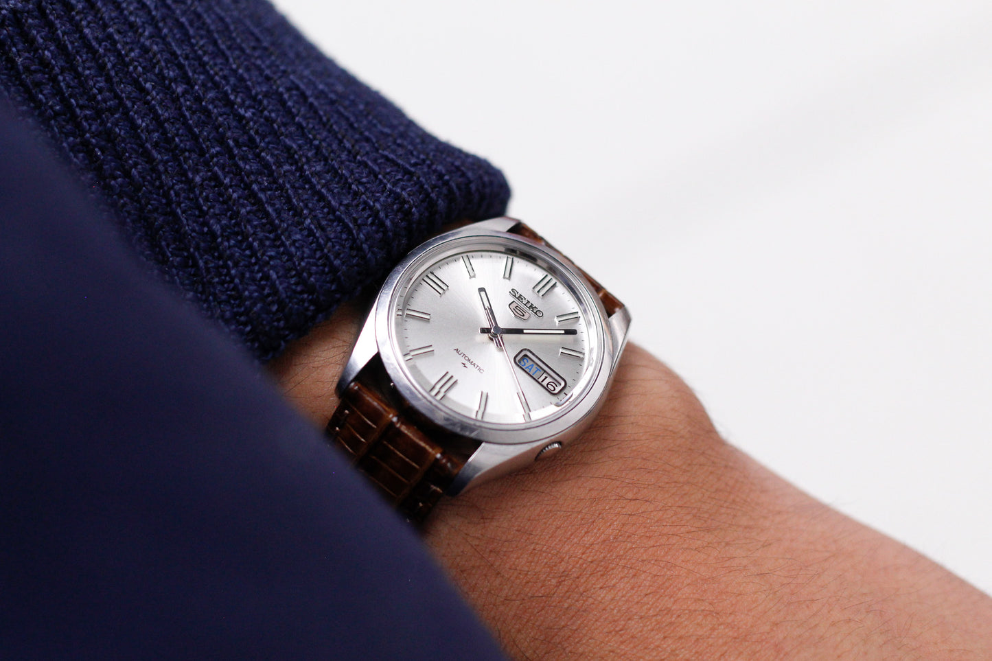 1991 Seiko 5 Automatic 'Baby Oyster Perpetual' Silver Sunburst Dial Men's Wrist-Watch