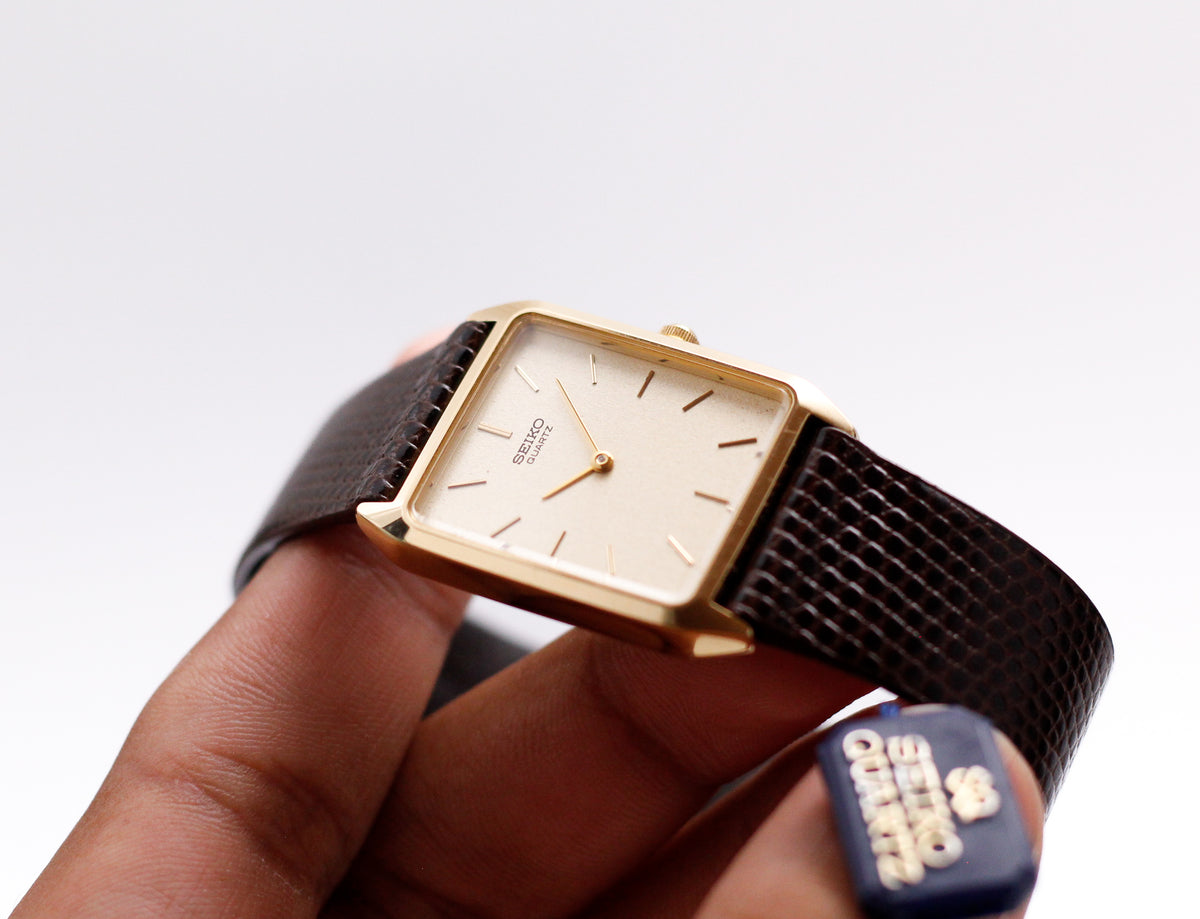 1987 Seiko Tank Straight Grain Golden Dial Men's Wrist-Watch W/Tag