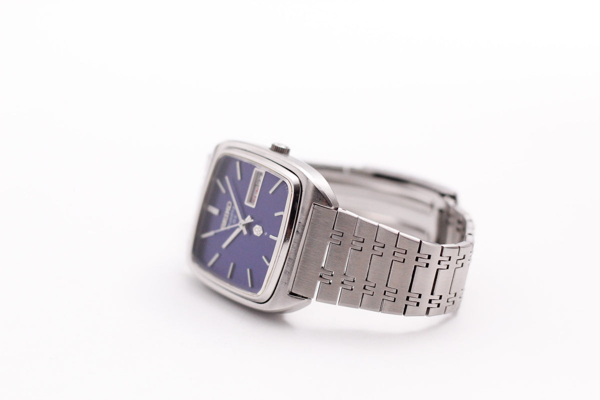 1984 Seiko QZ Midnight Blue Washi Dial TV Case Men's Wrist-Watch