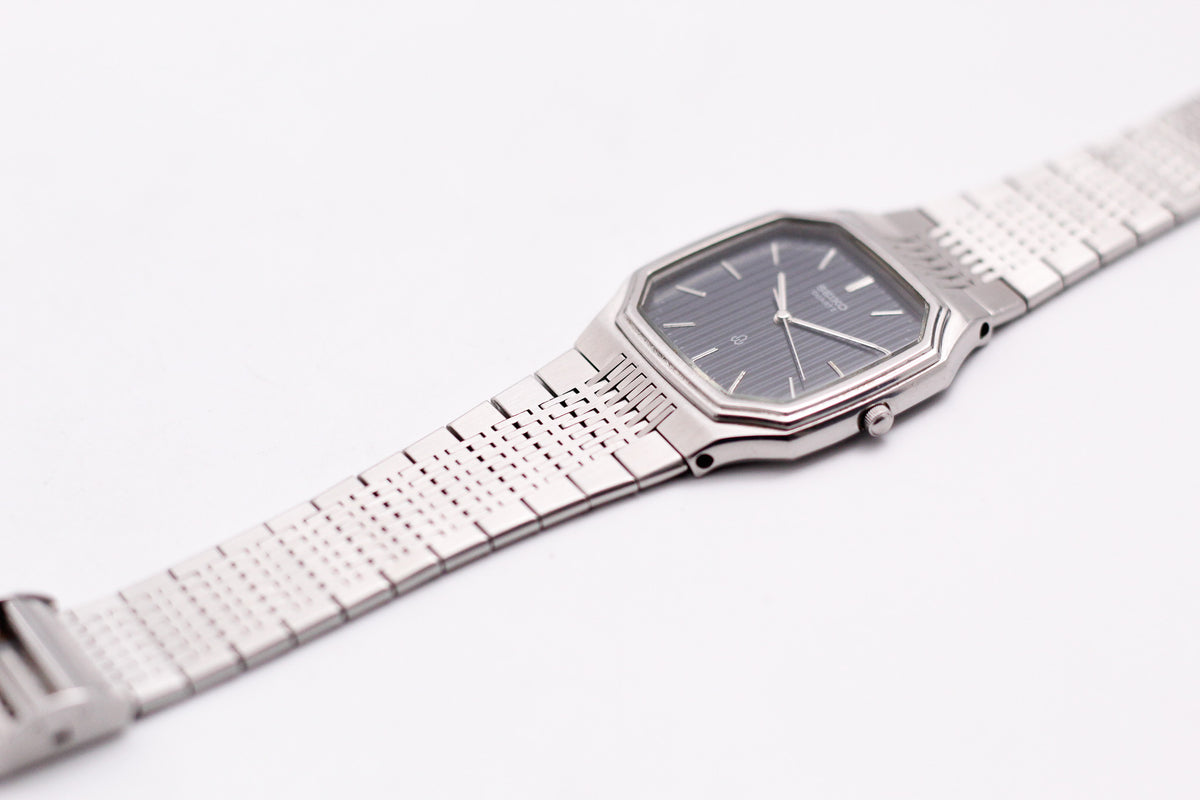 1980 Seiko Quartz Midnight Blue Pinstripe Dial Men's Wrist-Watch