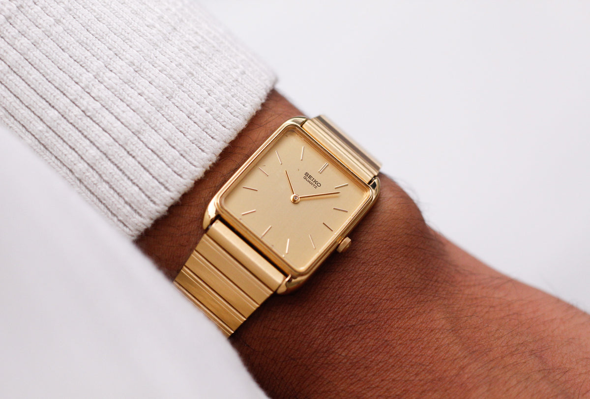 1983 Seiko Quartz Straight Grain Golden Dial Tank Men's Wrist-Watch W/Box