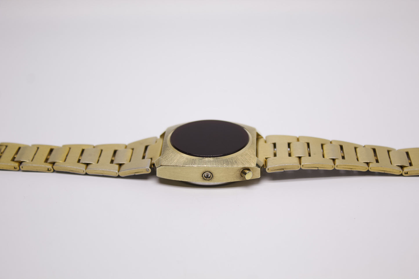 1970s Mercury Red LED Gold Toned Men's Wrist-Watch