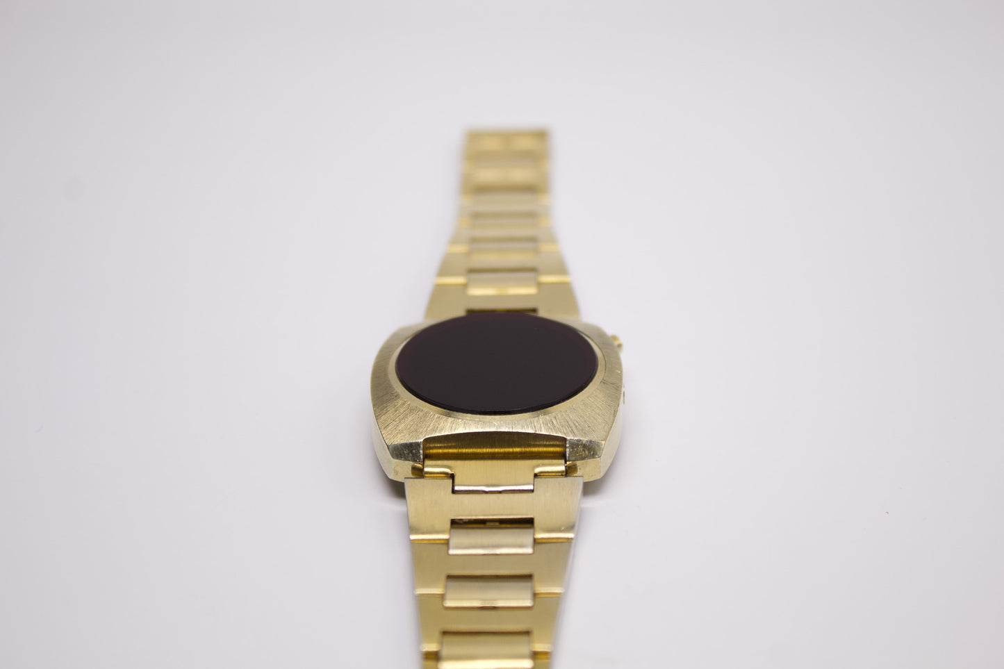1970s Mercury Red LED Gold Toned Men's Wrist-Watch