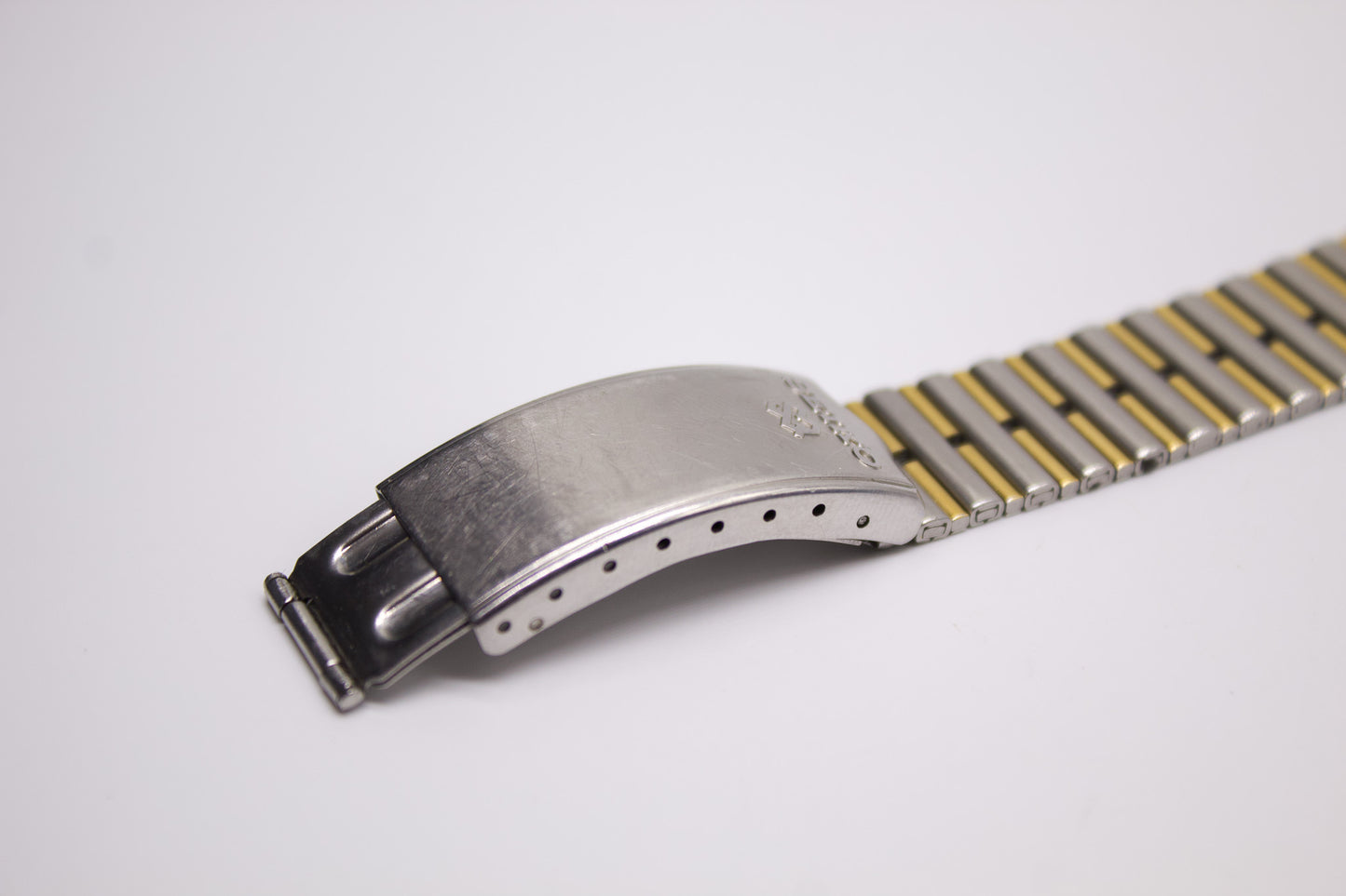 1984 Seiko SQ 100 Textured Gray Dial Two Tone Men's Wrist-Watch
