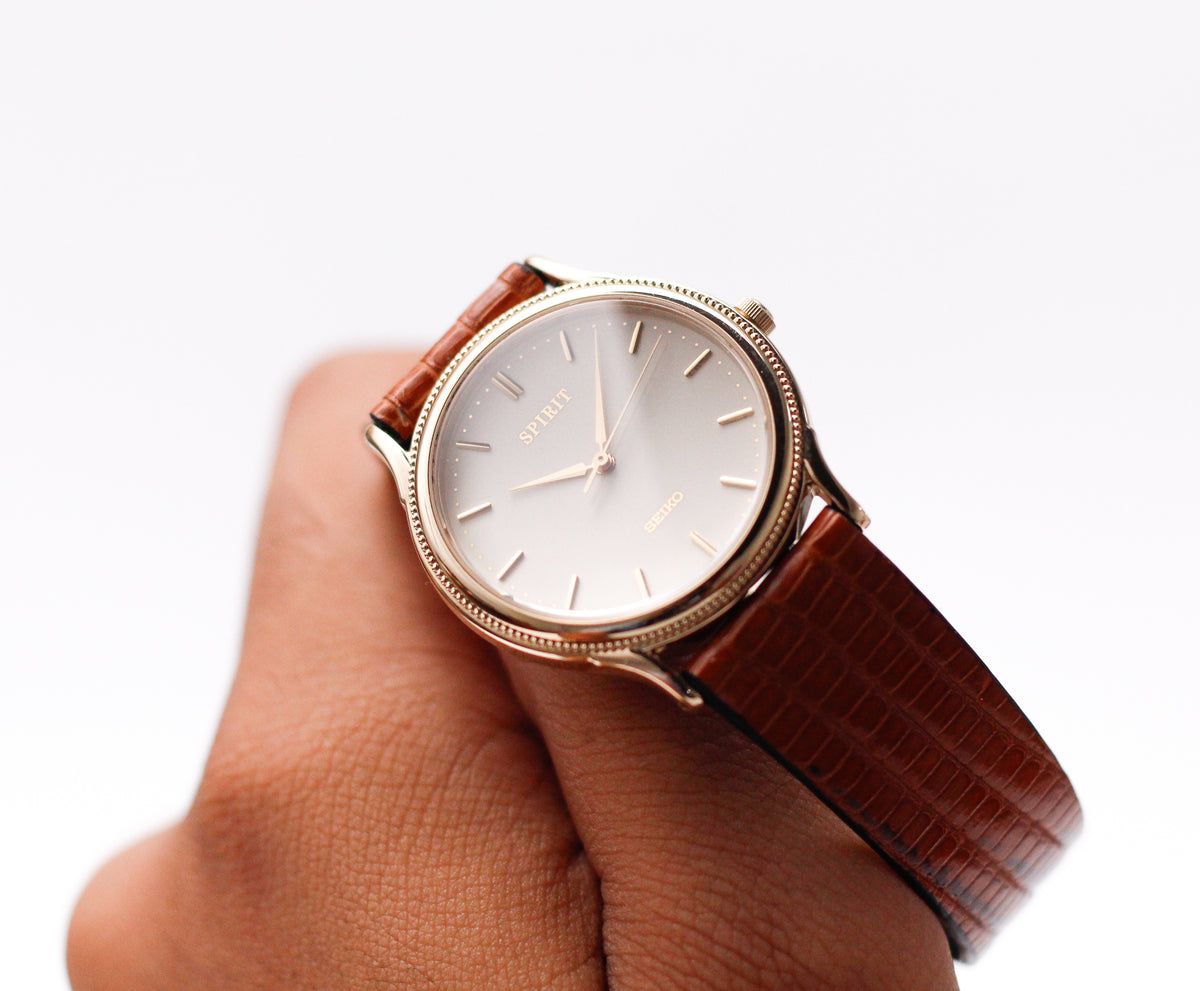 1992 Seiko Spirit Light Cream Dial Medallion Bezel Men's Wrist-Watch