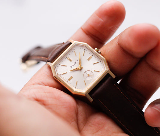 [Serviced] 1967 Bulova Mechanical Champagne Sunburst Dial Men's Wrist-Watch