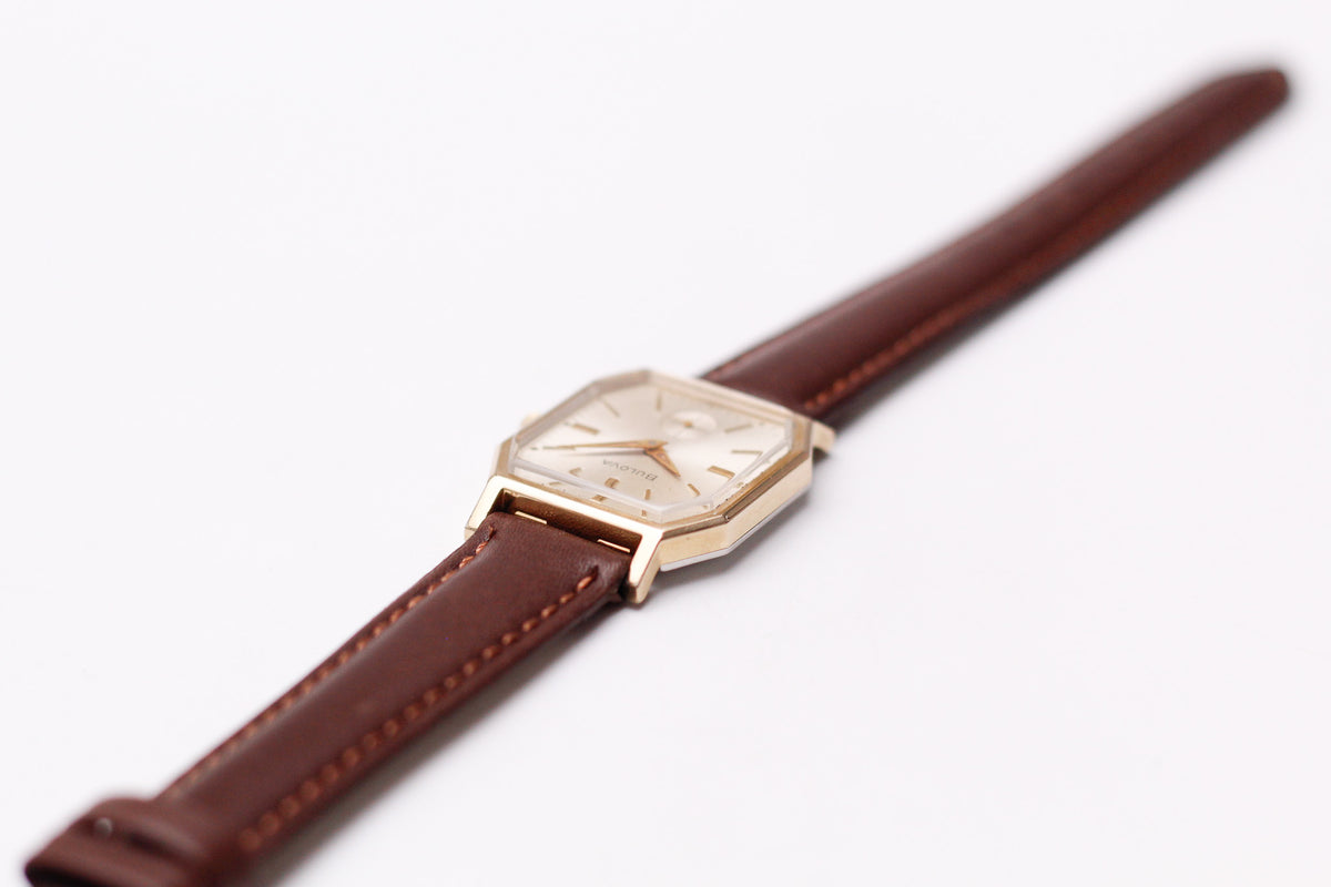 [Serviced] 1967 Bulova Mechanical Champagne Sunburst Dial Men's Wrist-Watch