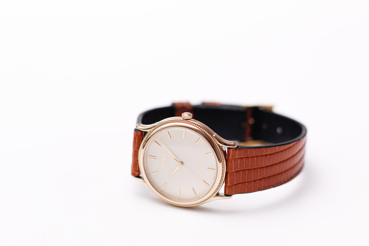 1992 Seiko Spirit Light Cream Dial Medallion Bezel Men's Wrist-Watch