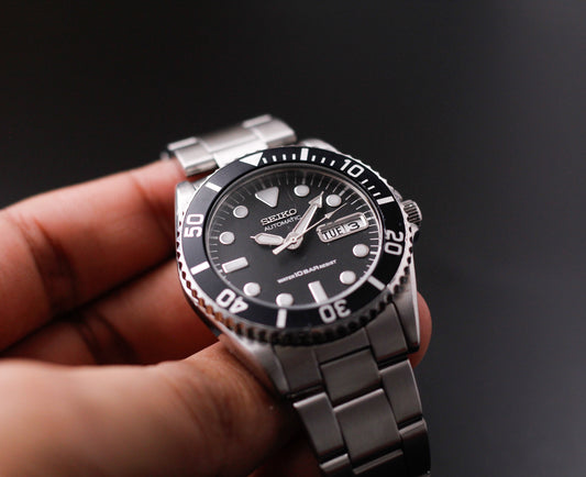 2000 Seiko Automatic 'Baby Submariner' Matte Black Dial Men's Wrist-Watch