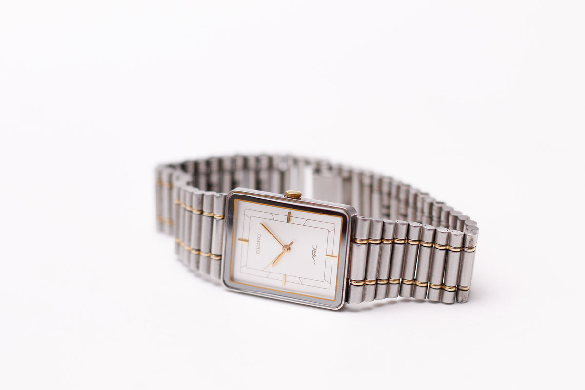 1985 Seiko Quartz ARC Silver Sunburst Dial Two Tone Case Men's Wrist-Watch
