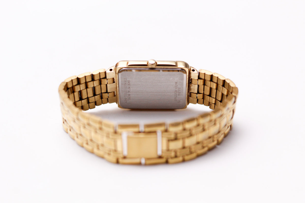 1990s Bulova Quartz Straight Grain Golden Dial Men's Wrist-Watch