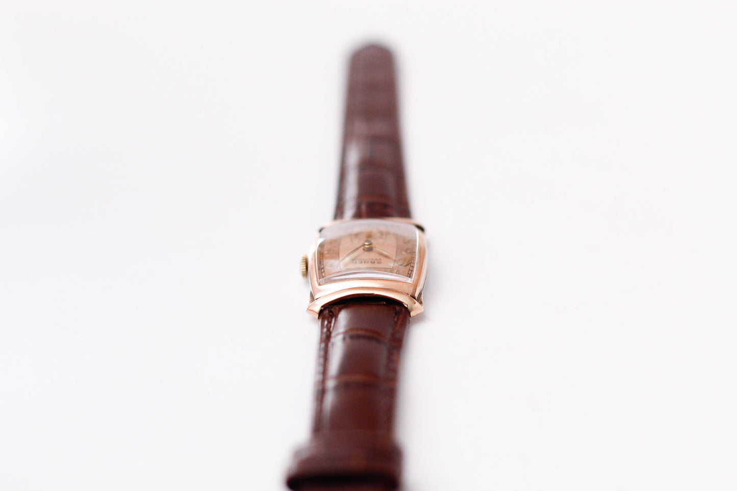 [Serviced] 1941 Gruen Mechanical 'Salmon' Dial Rose Gold 10K Filled Men's Wrist-Watch