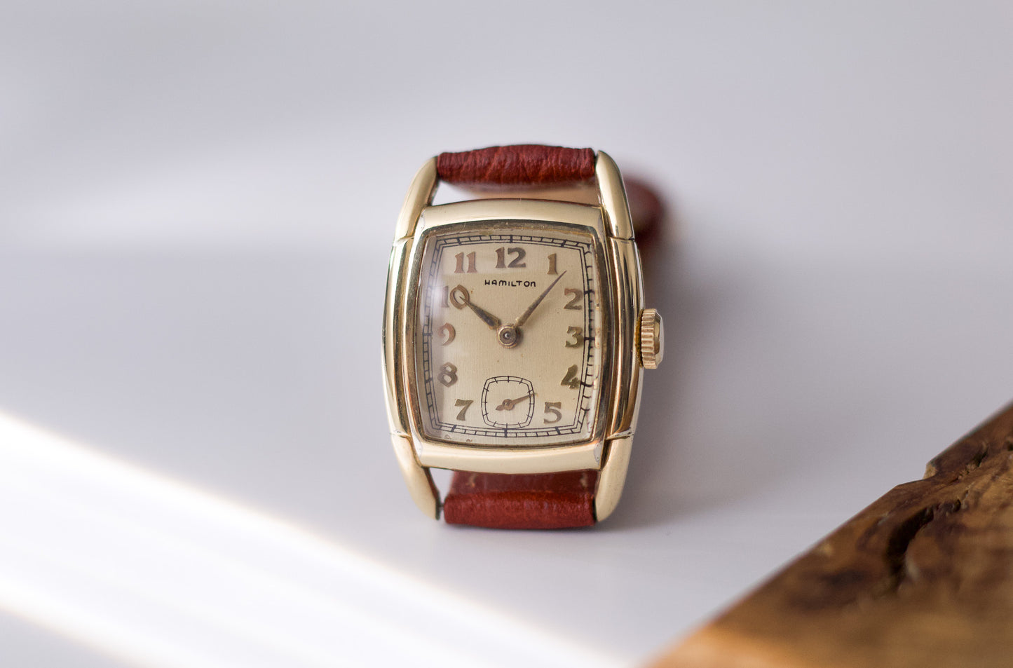 [Serviced] 1940s USA Hamilton Brushed Golden Dial Men's Art Deco Wrist-Watch