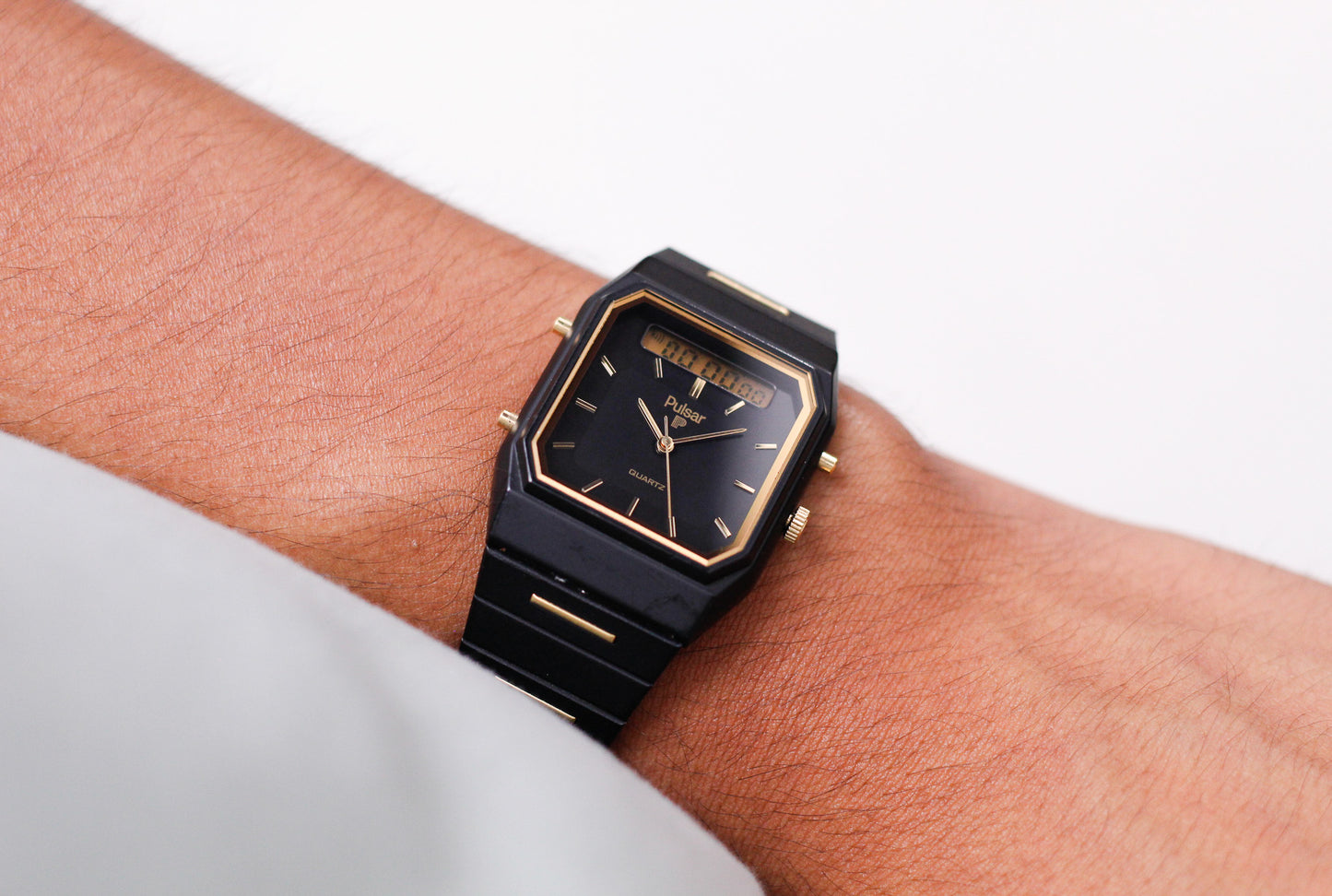 [Near Mint] 1986 Pulsar Quartz Ana-Digi Deep Black Dial Men's Wrist-Watch W/Box