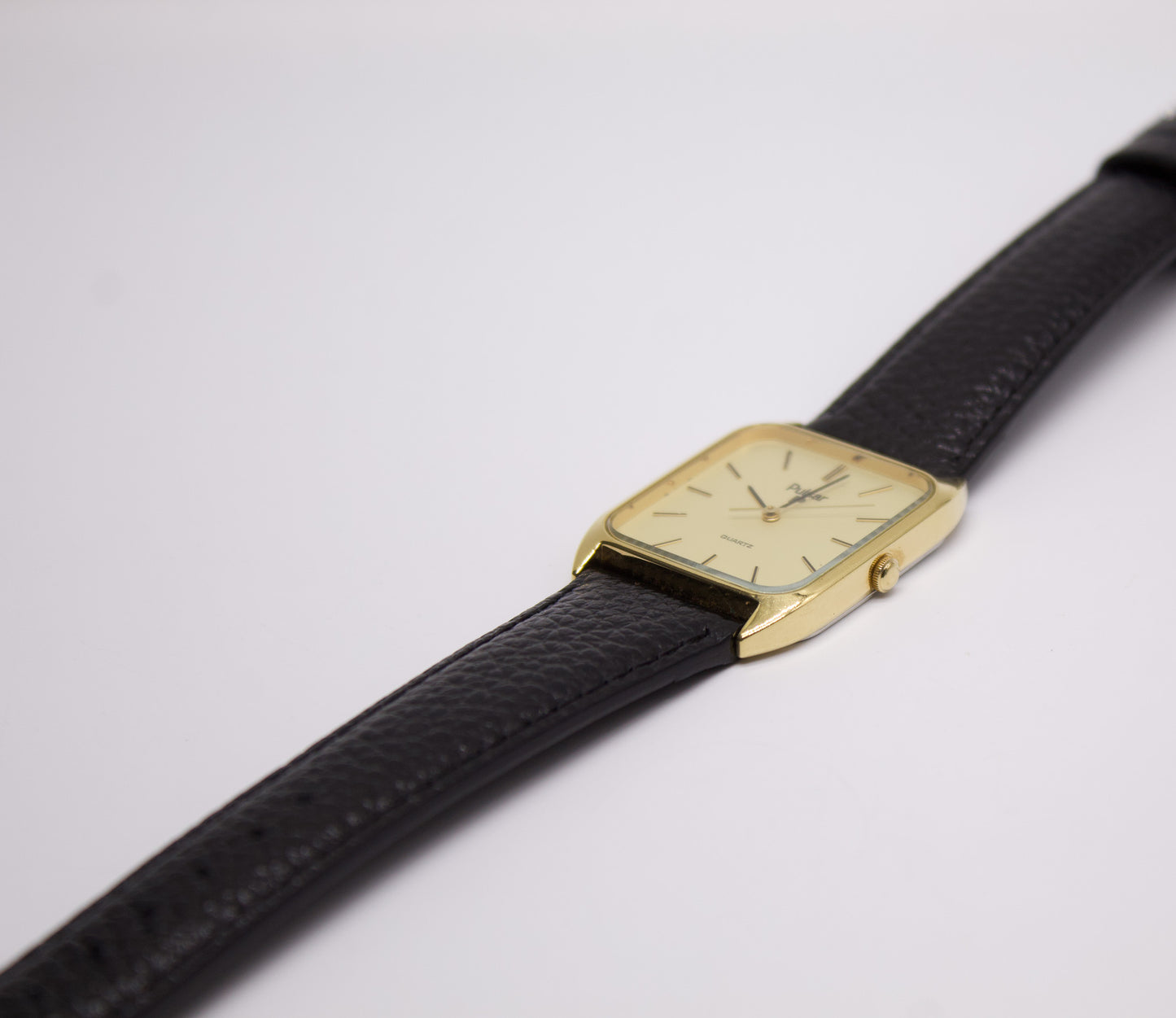 1997 Pulsar Straight Grain Golden Dial Men's Wrist-Watch