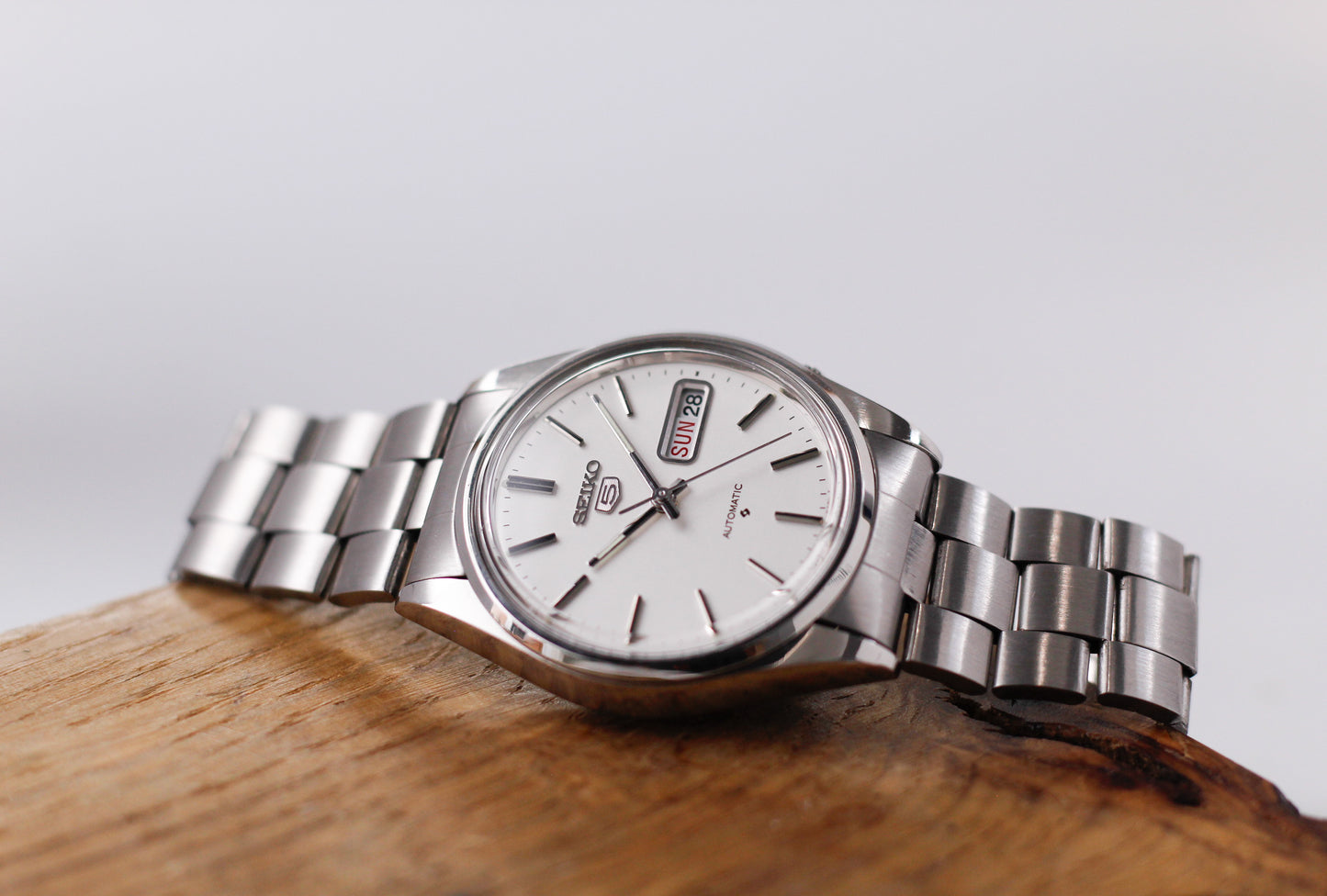[Serviced] 1979 Seiko Automatic Silver Straight Grain Dial Men's Wrist-Watch