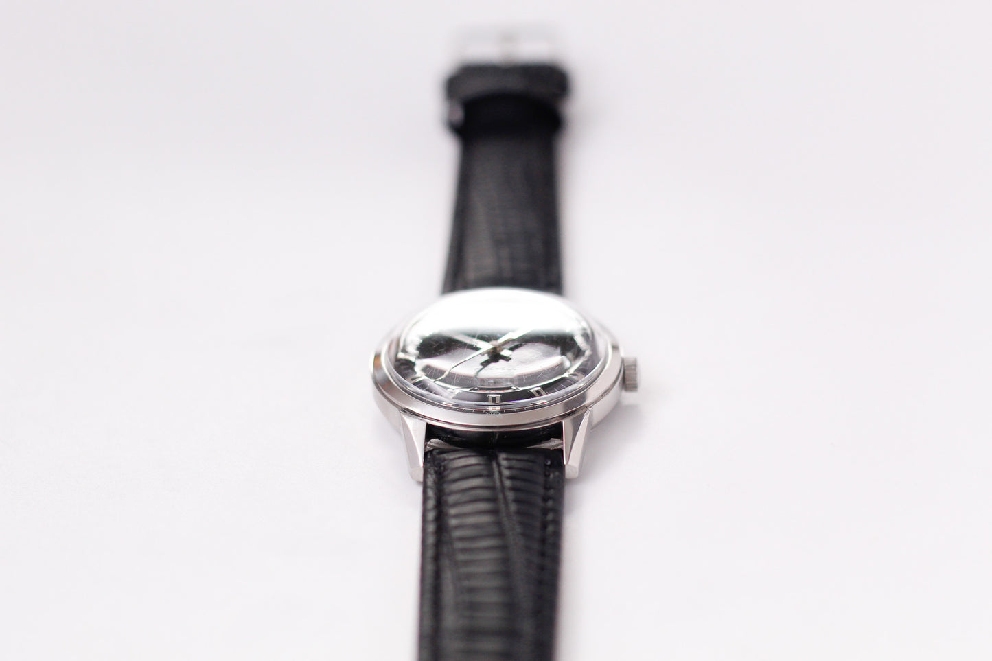 [Serviced] 1960s Gruen Mechanical Day-Date Inky Black Dial Men's Wrist-Watch