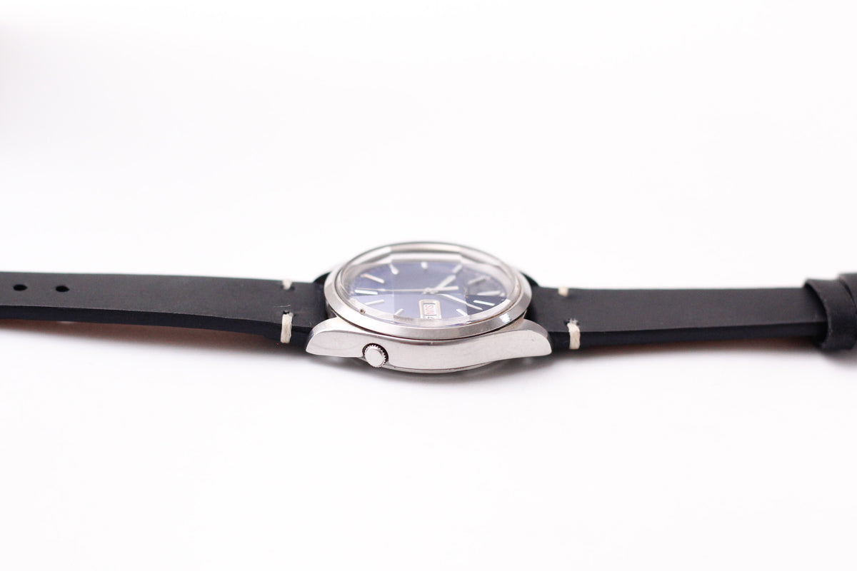 1977 Pulsar Quartz Marine Blue Dial Faceted Crystal Men's Wrist-Watch