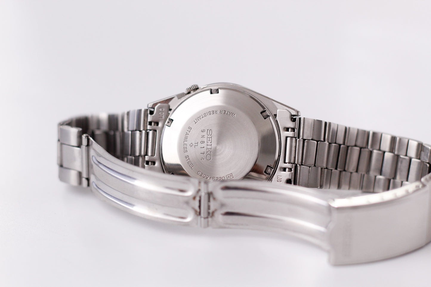 [Serviced] 1979 Seiko Automatic Silver Straight Grain Dial Men's Wrist-Watch