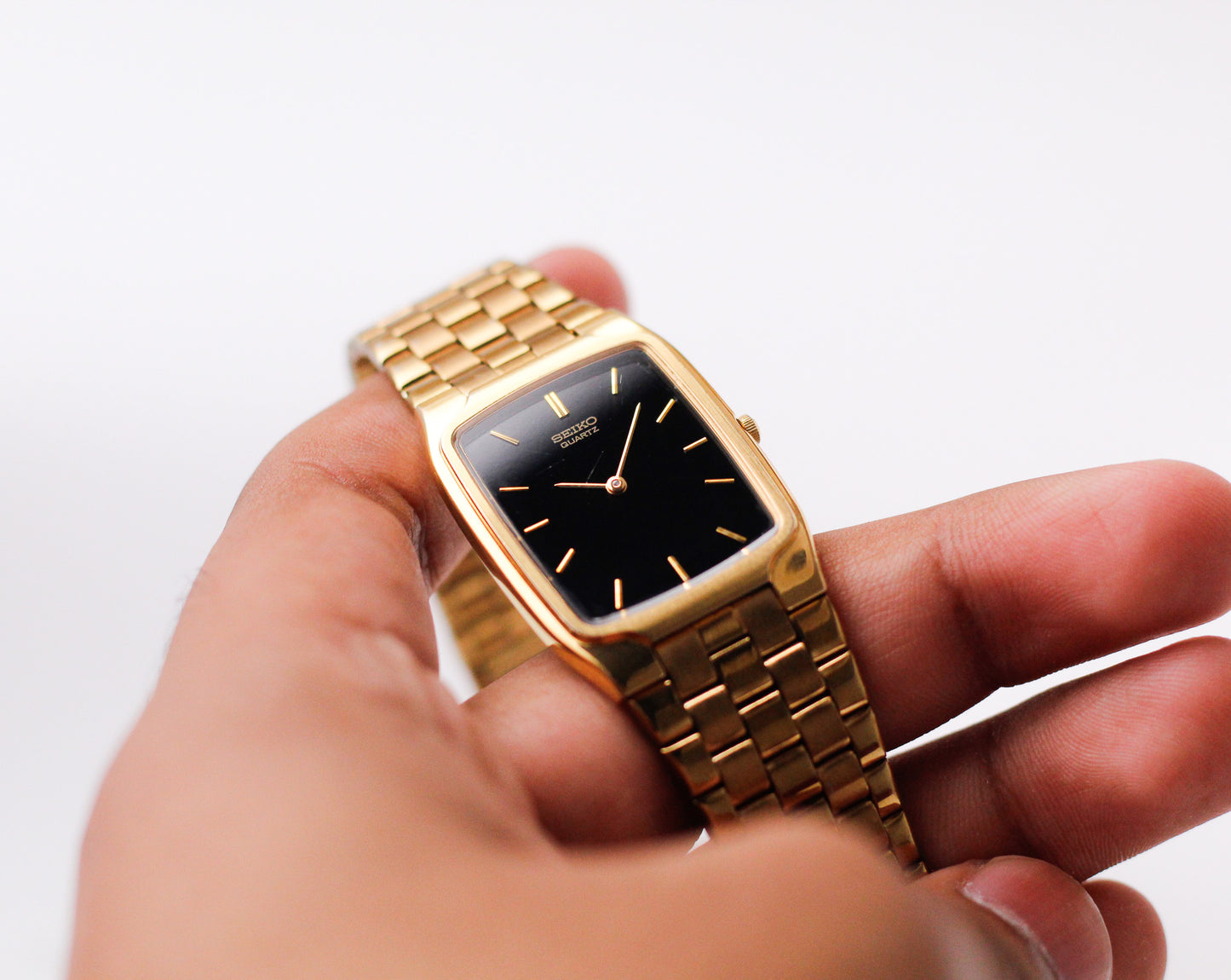 1989 Seiko Quartz Inky Black Dial Gold Toned Case Men's Wrist-Watch