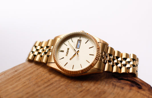 2000s Pulsar 'Baby Day-Date' Gold Toned Men's Wrist-Watch