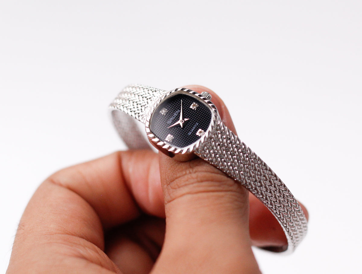 1990s Gruen Quartz Black Waffle Dial Ladies' Wrist-Watch