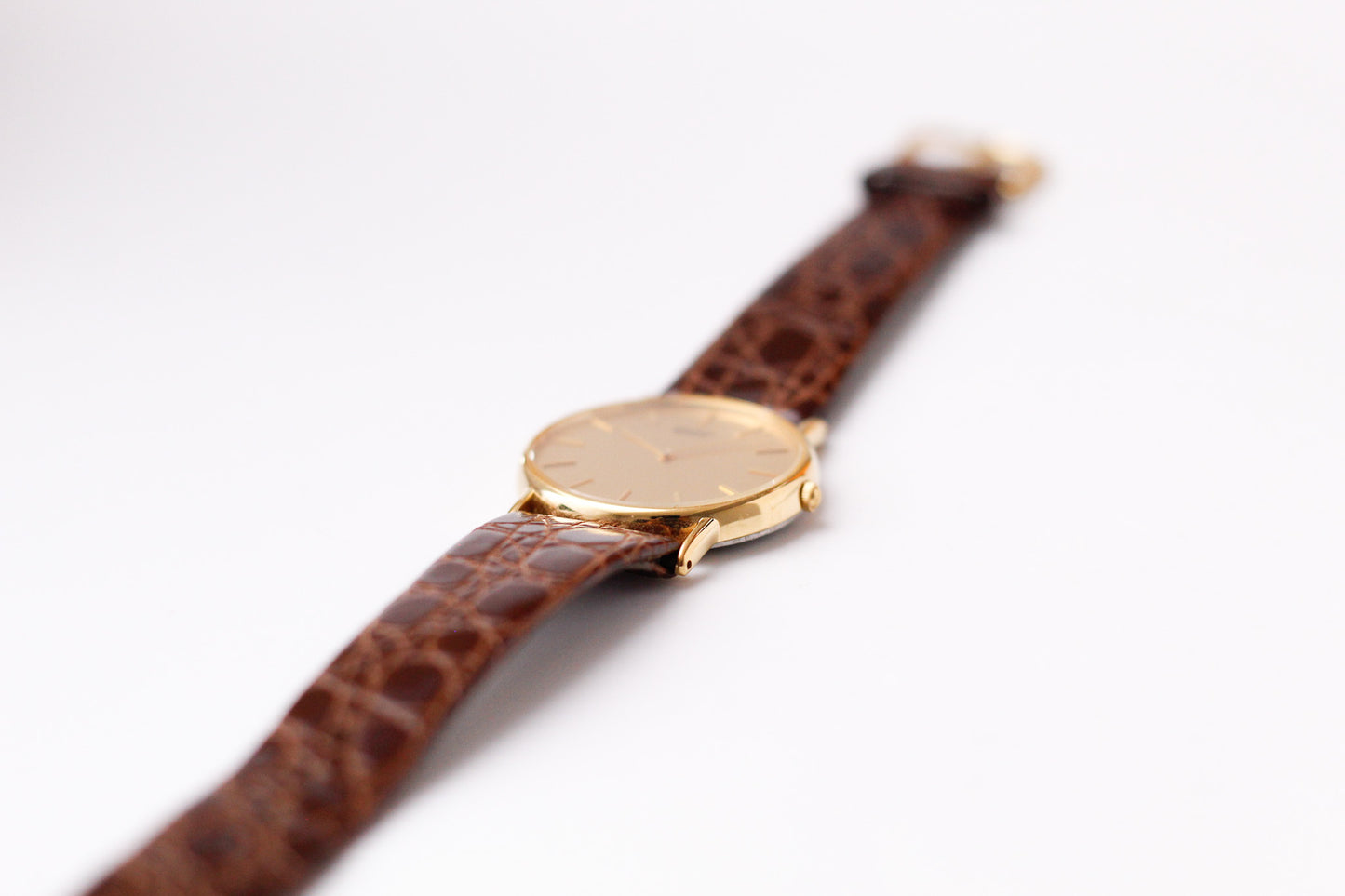 1990 Seiko Quartz Gold Straight Grain Dial Men's Wrist Watch