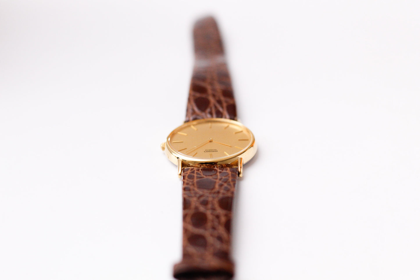 1990 Seiko Quartz Gold Straight Grain Dial Men's Wrist Watch