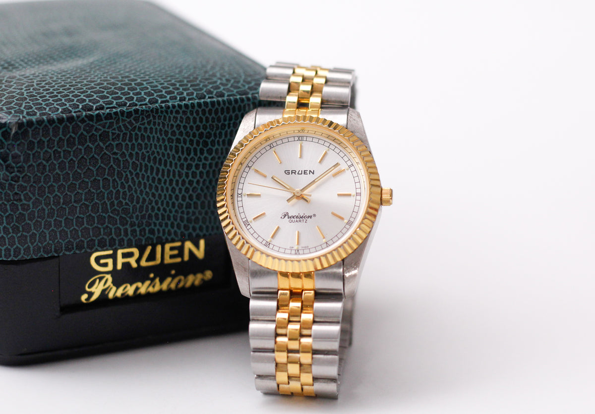 1990s Gruen Precision Quartz Silver Sunburst Dial Two Tone Case Men's Wrist-Watch W/Box