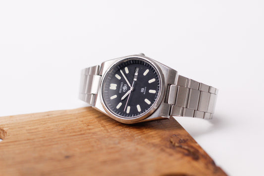 1981 Seiko Quartz Lionhead Dial Men's Wrist-Watch