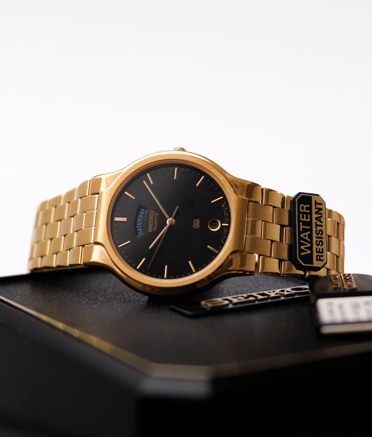 [New Old Stock] 1991 Seiko Quartz SQ Straight Grain Black Dial Men's Wrist-Watch Full-Set