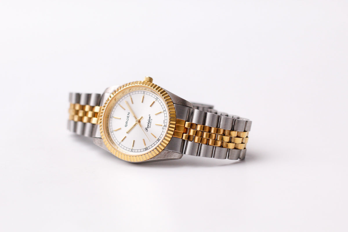 1990s Gruen Precision Quartz Silver Sunburst Dial Two Tone Case Men's Wrist-Watch W/Box