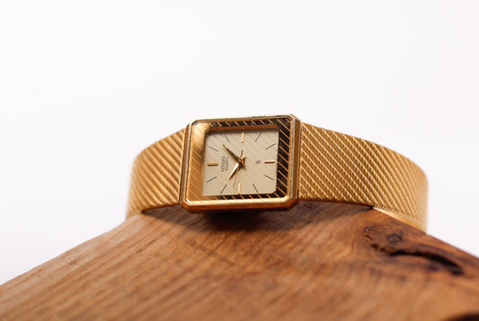 1995 Citizen Quartz Golden Striped Dial Tank Men's Wrist-Watch