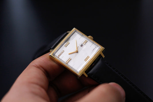 [Serviced] 1969 Seiko Mechanical Straight Grain Silver Dial Men's Wrist-Watch