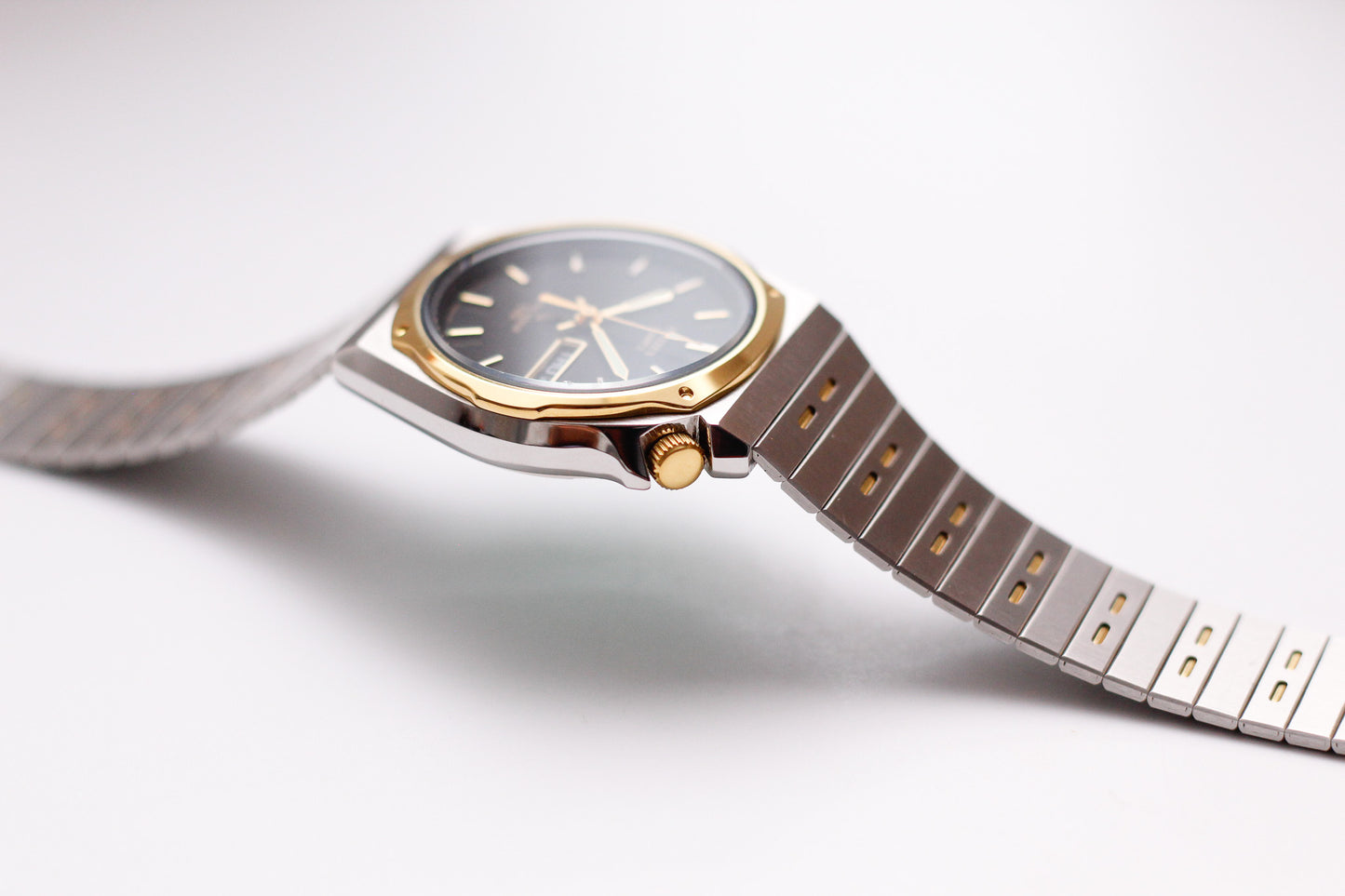 [Near Mint] 1986 Citizen CQ Quartz Matte Black Dial Two Tone Men's Wrist-Watch W/Box