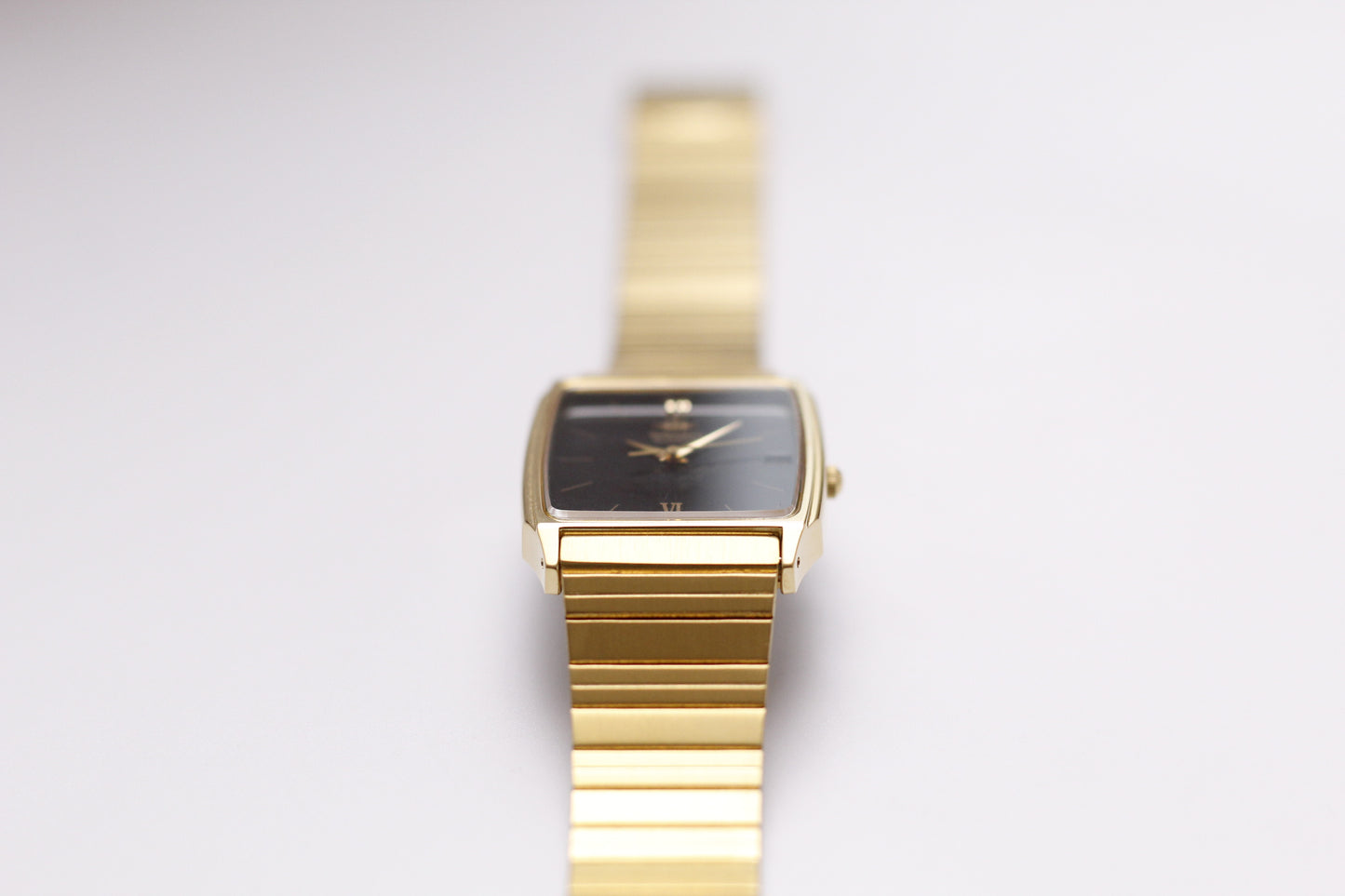 1997 Seiko Baby Credor Quartz Bi-Textured Black Dial Men's Wrist-Watch W/Box