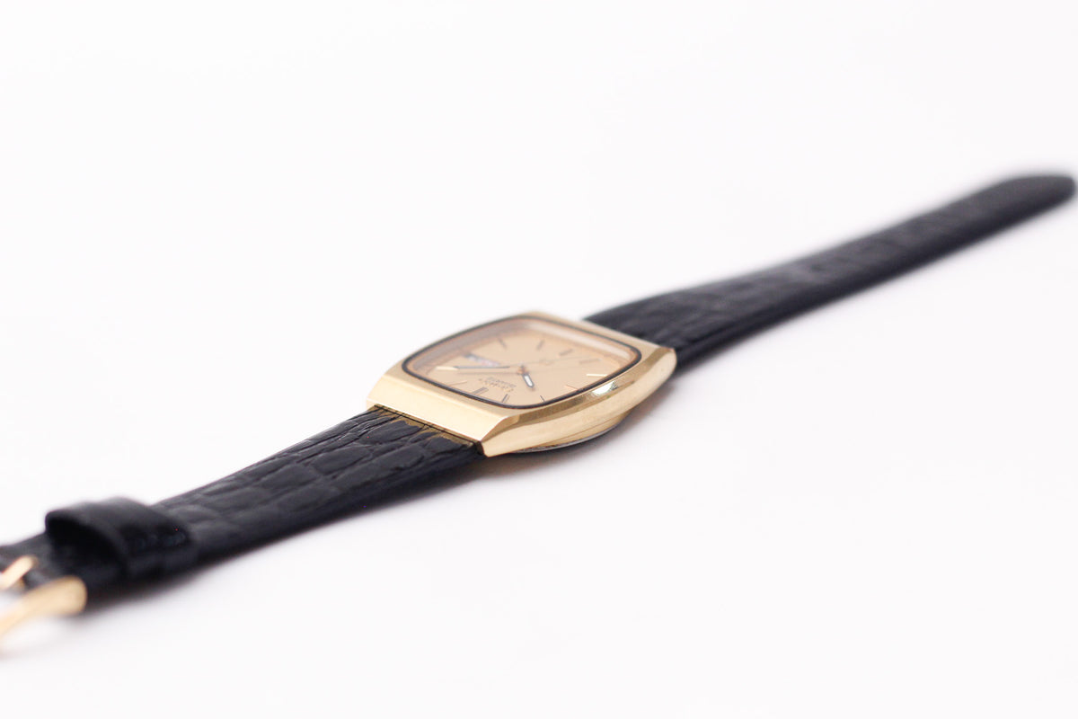 1984 Seiko Quartz Straight Grain Golden Dial TV Case Men's Wrist-Watch
