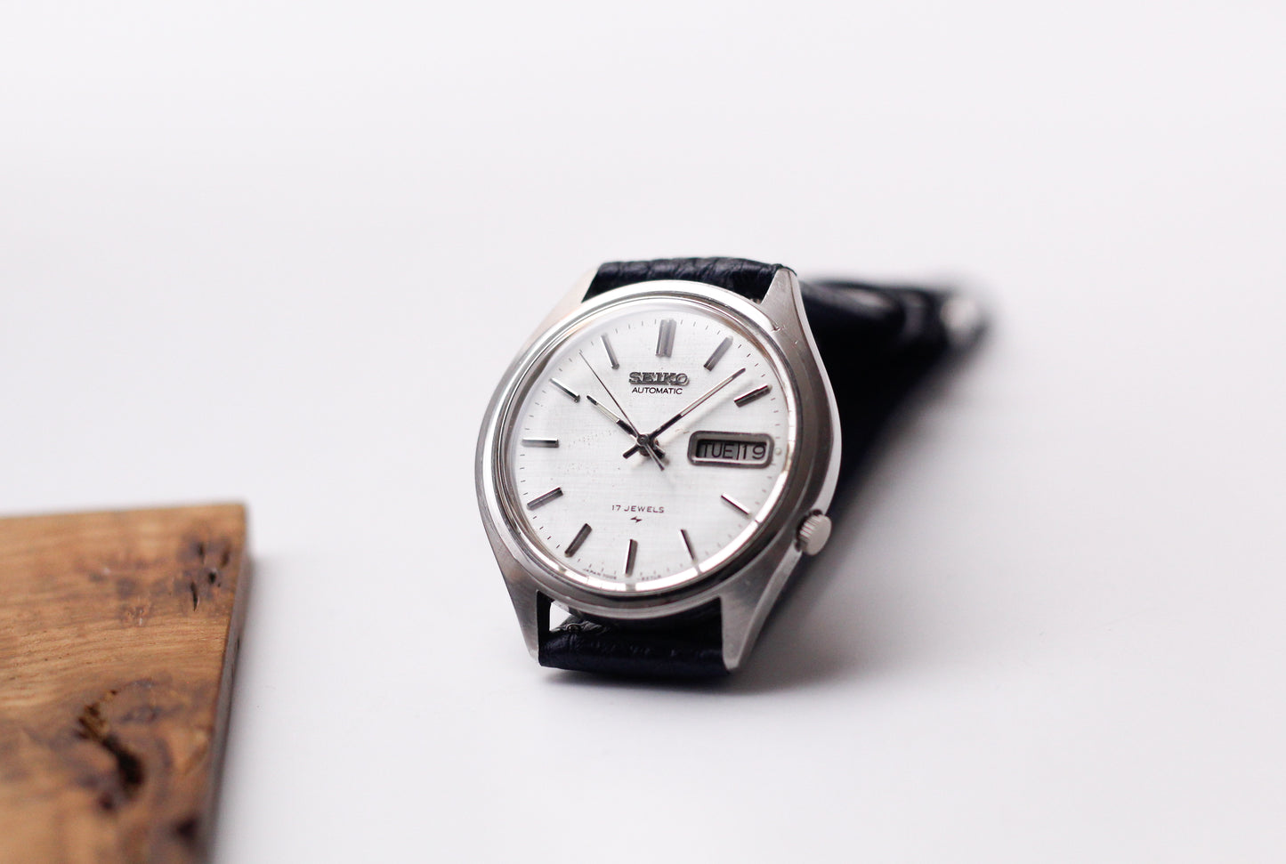 [Serviced] 1980 Seiko Automatic Silver Linen Dial Men's Wrist-Watch
