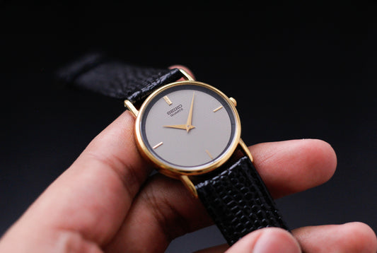 1988 Seiko Quartz Textured Gray Dial Men's Wrist-Watch