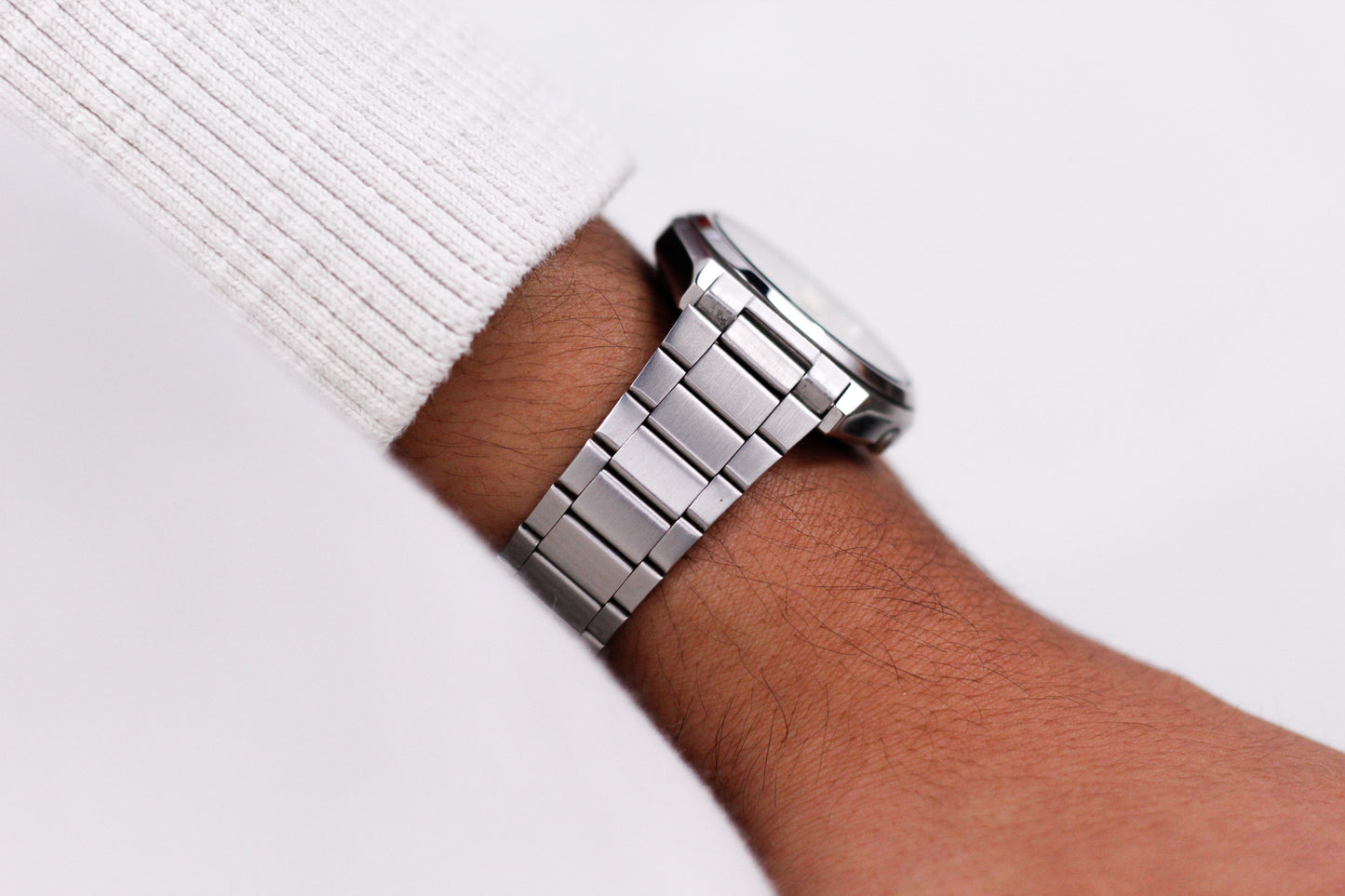 1997 Seiko 5 Automatic Brilliant Silver Sunburst Dial Men's Wrist-Watch