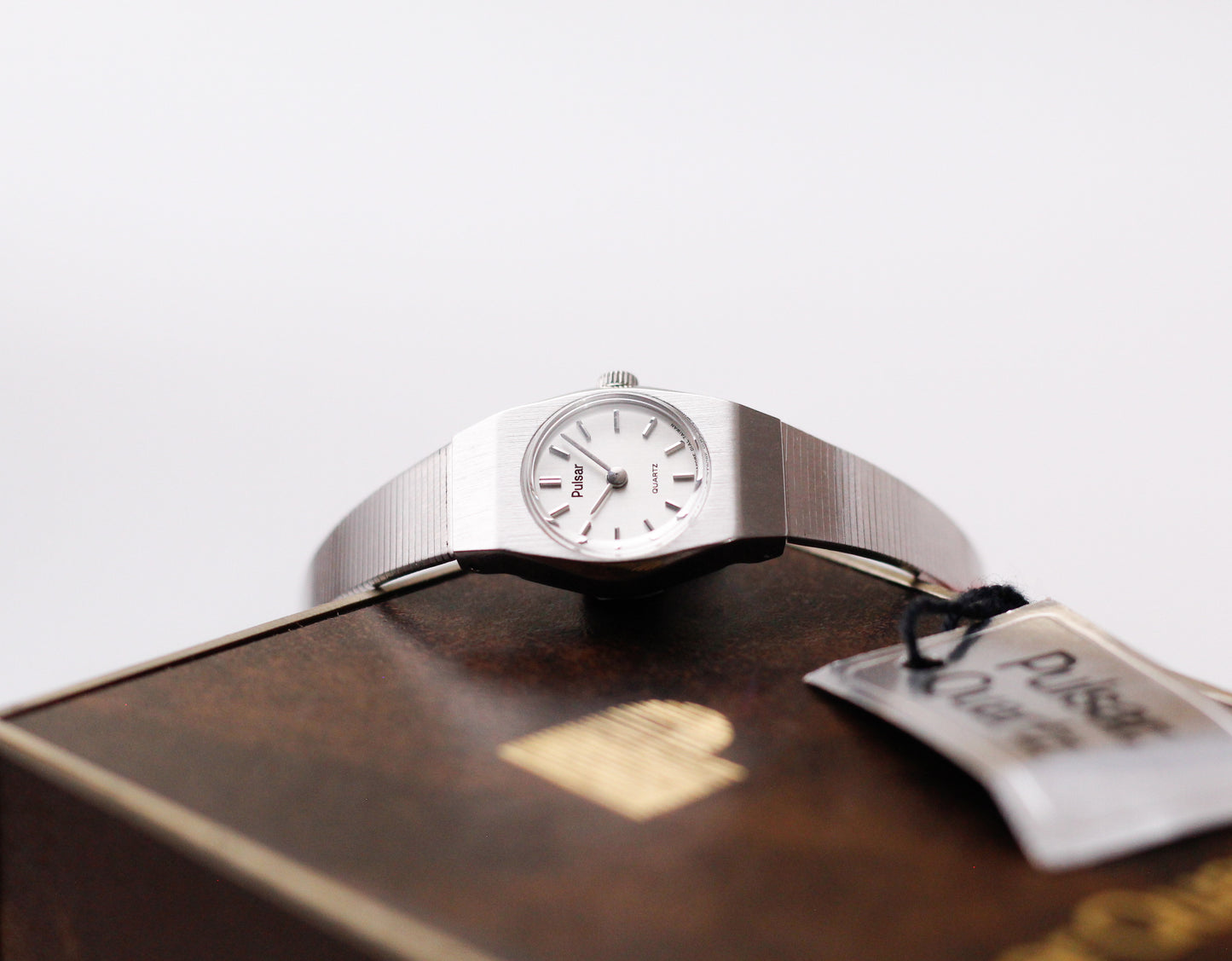 [New Old Stock] 1981 Pulsar Quartz Straight Grain Silver Dial Ladies' Wrist-Watch W/Box & Tag