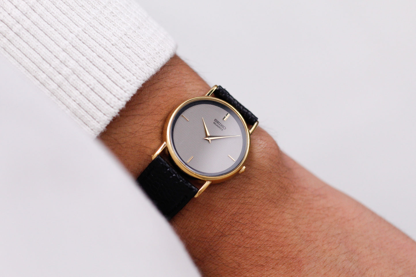 1988 Seiko Quartz Textured Gray Dial Men's Wrist-Watch