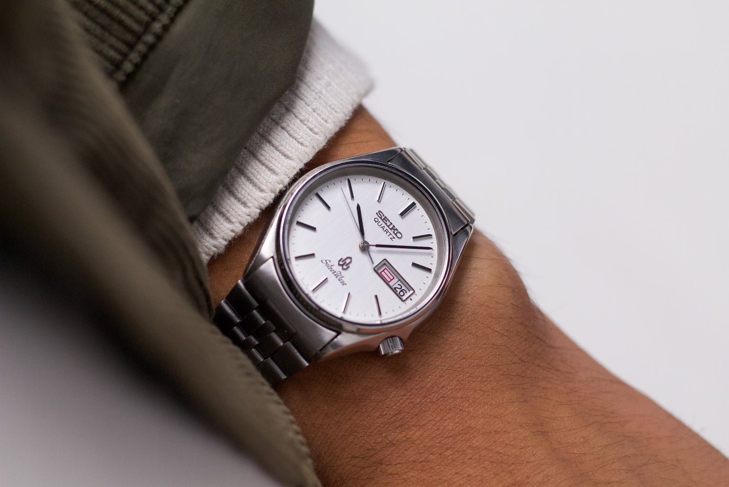 1980 Seiko Silverwave Quartz Straight Grain Silver Dial Men's Wrist-Watch