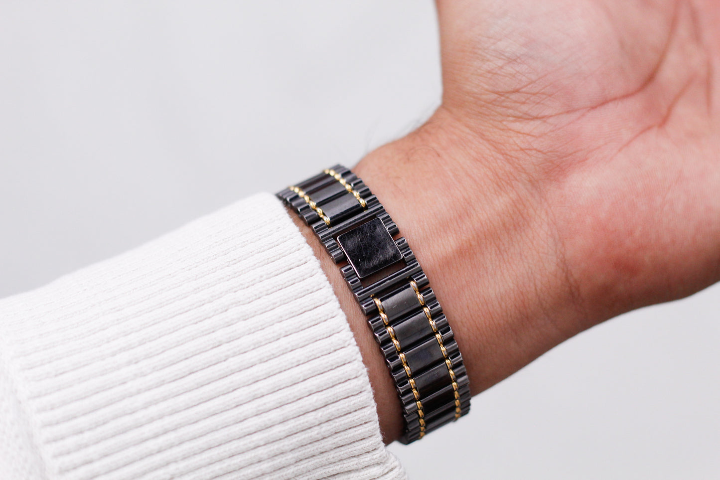 1997 Citizen Quartz Charcoal Sunburst Dial Two Tone Men's Wrist-Watch