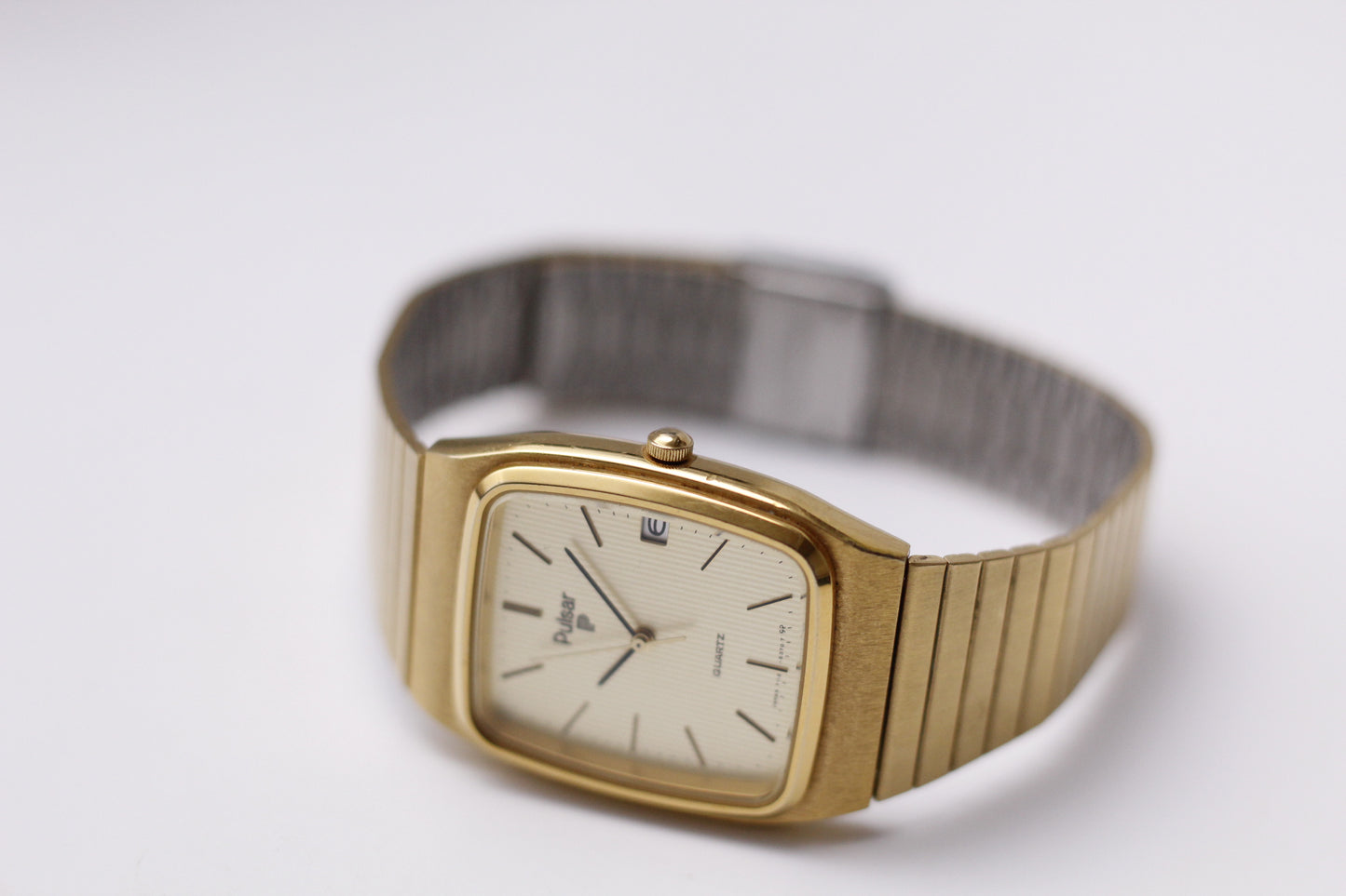 1984 Pulsar Quartz Striped Golden Dial Men's Wrist-Watch