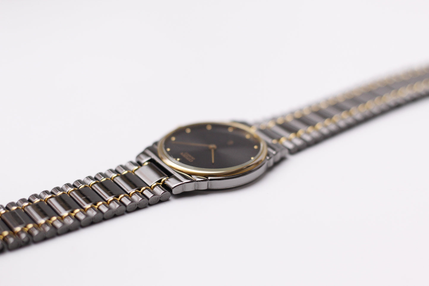 1997 Citizen Quartz Charcoal Sunburst Dial Two Tone Men's Wrist-Watch