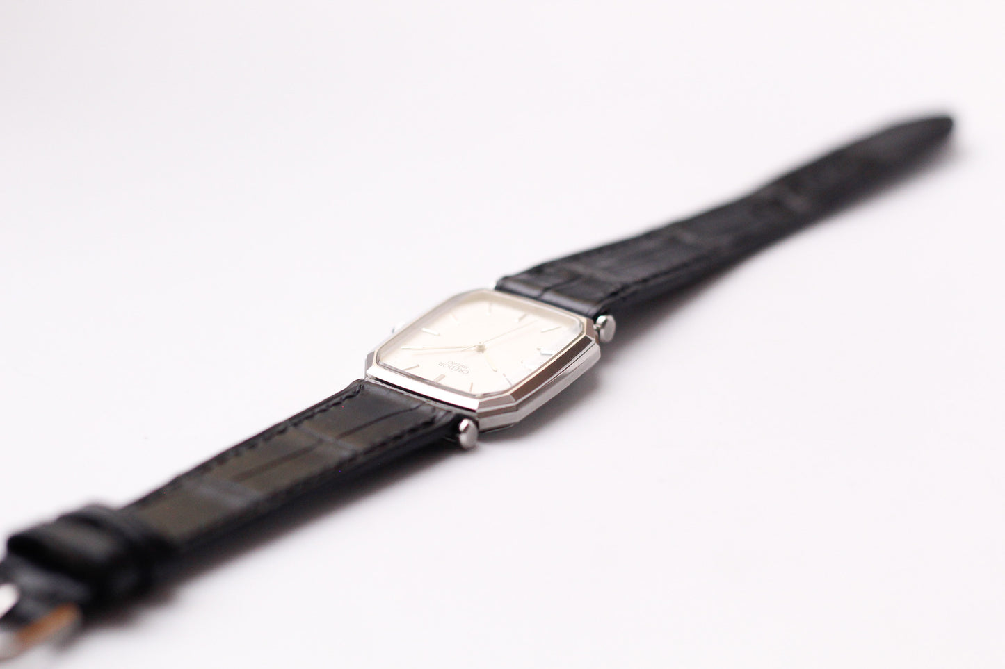 1982 Credor Straight Grain Silver Dial Faceted Crystal Men's Wrist-Watch
